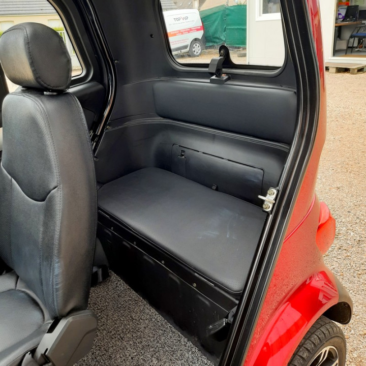 AUTO SANS PERMIS ELECTRIQUE E-PAULINE ROUGE