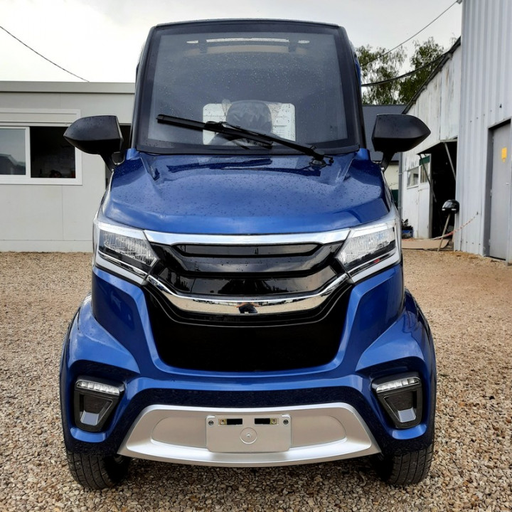 AUTO SANS PERMIS ELECTRIQUE E-PAULINE BLEUE