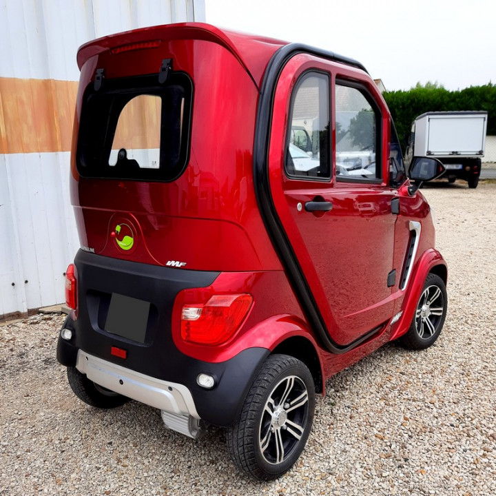 AUTO SANS PERMIS ELECTRIQUE E-PAULINE ROUGE