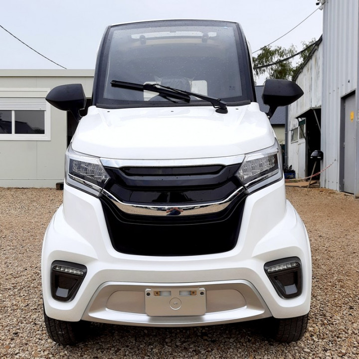 AUTO SANS PERMIS ELECTRIQUE E-PAULINE BLANCHE