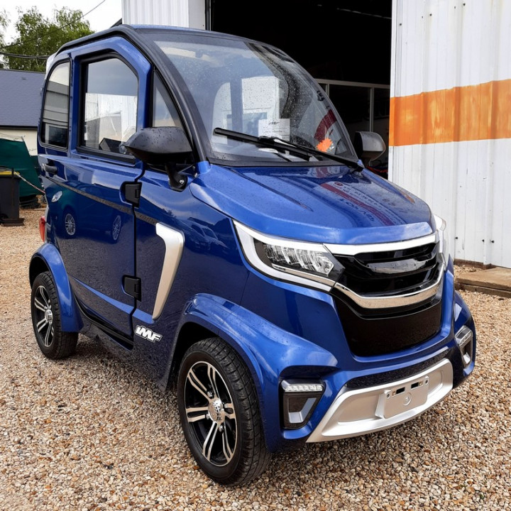 AUTO SANS PERMIS ELECTRIQUE E-PAULINE BLEUE