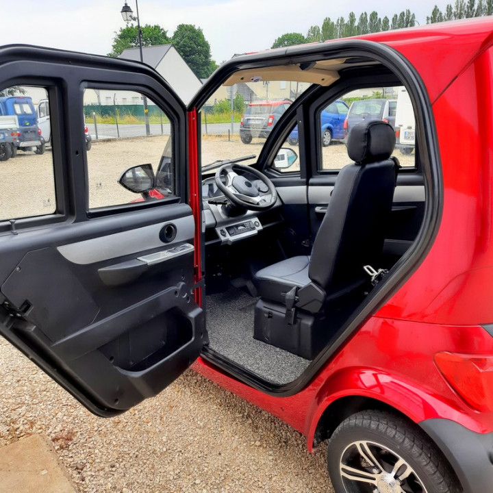 AUTO SANS PERMIS ELECTRIQUE E-PAULINE ROUGE