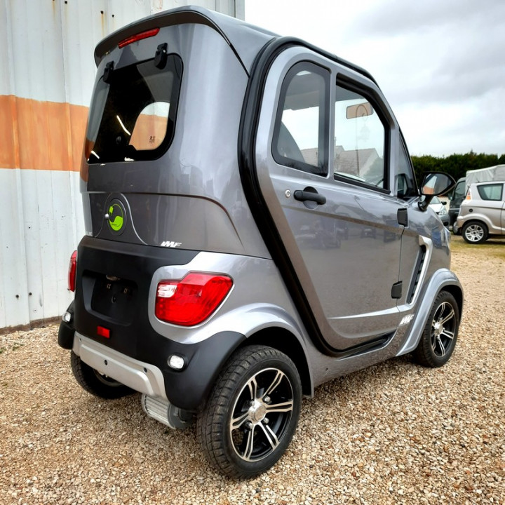 AUTO SANS PERMIS ELECTRIQUE E-PAULINE GRISE